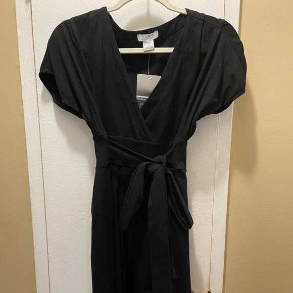 ALFRED SUNG Dresses & Skirts - Alfred Sung Black Dress NWT